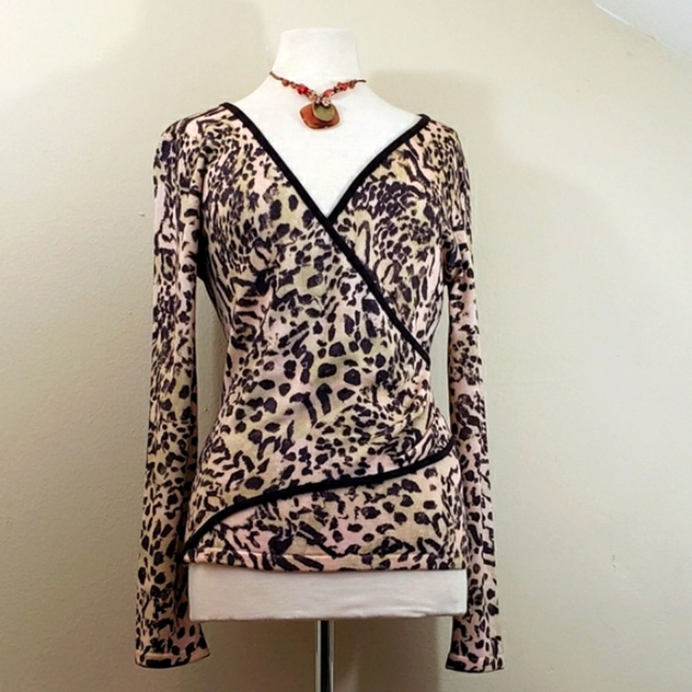 NWT $695 gorgeous St John leopard print top